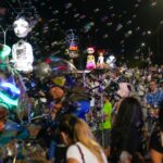 Începe Puppets Occupy Street Fairy Tale Edition