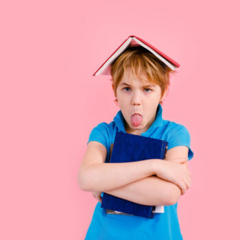 „Nu mai vreau la școală!” — despre întoarcerile grele după vacanță